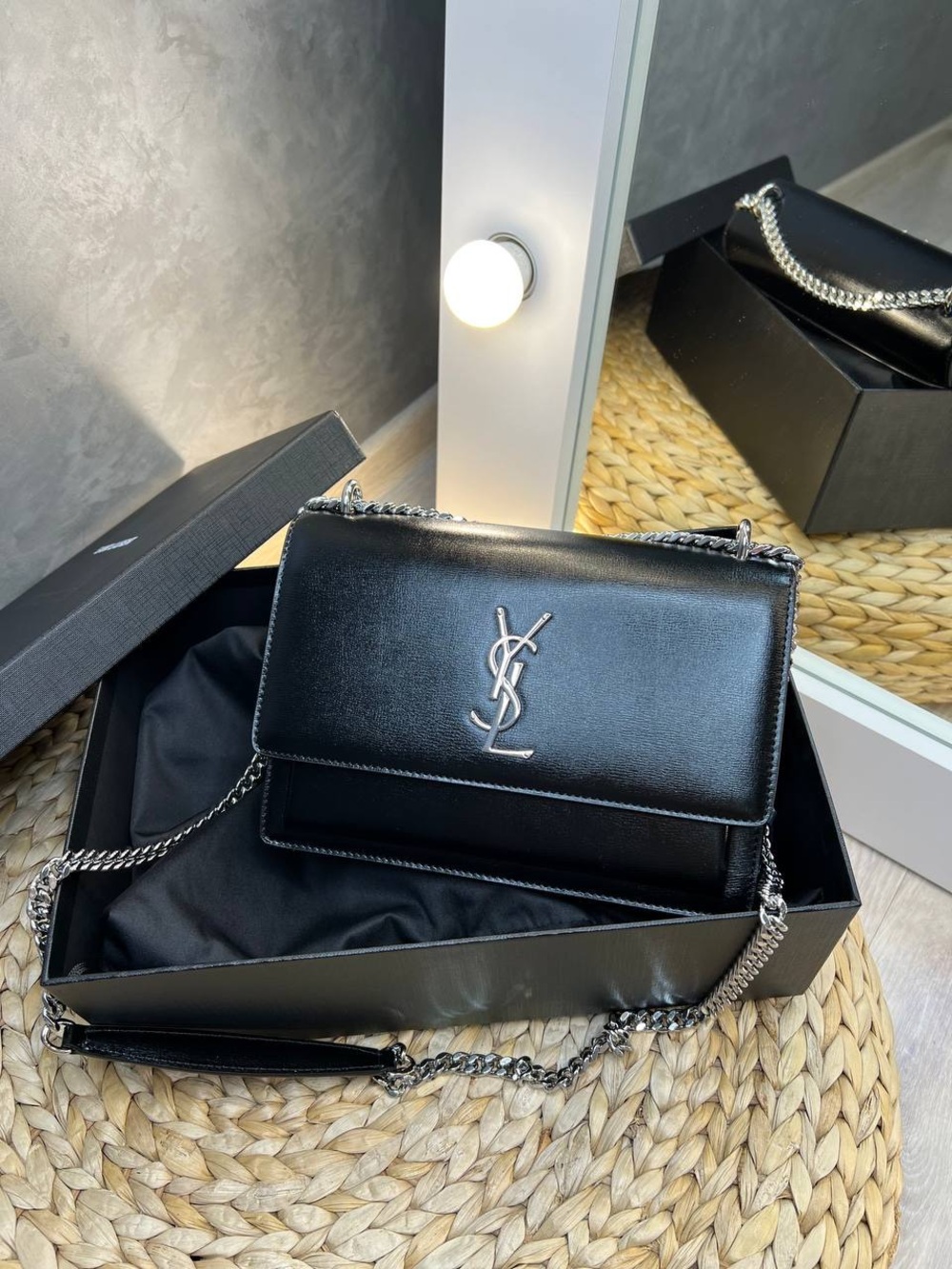 Saint Laurent Leather Sunset medium